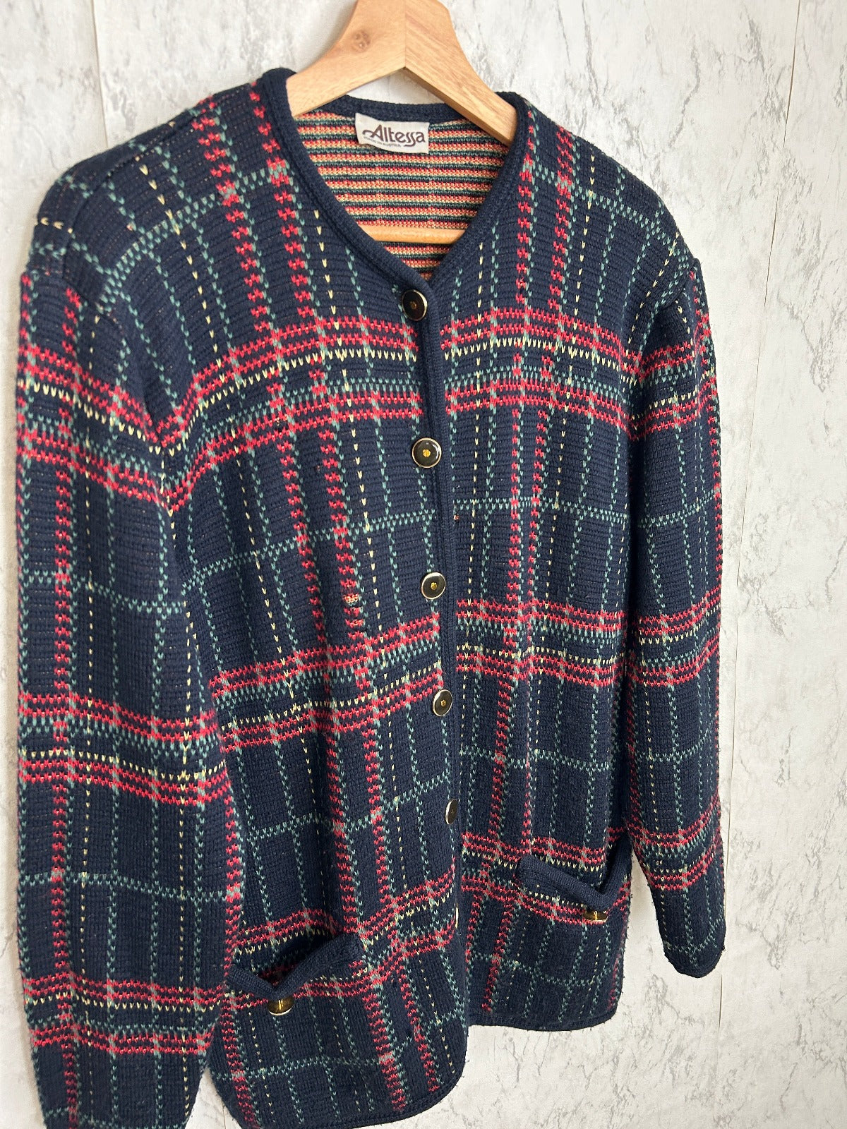 Cárdigan vintage hecho en Austria