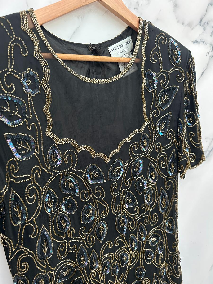 Blusa vintage bordada de pedrería