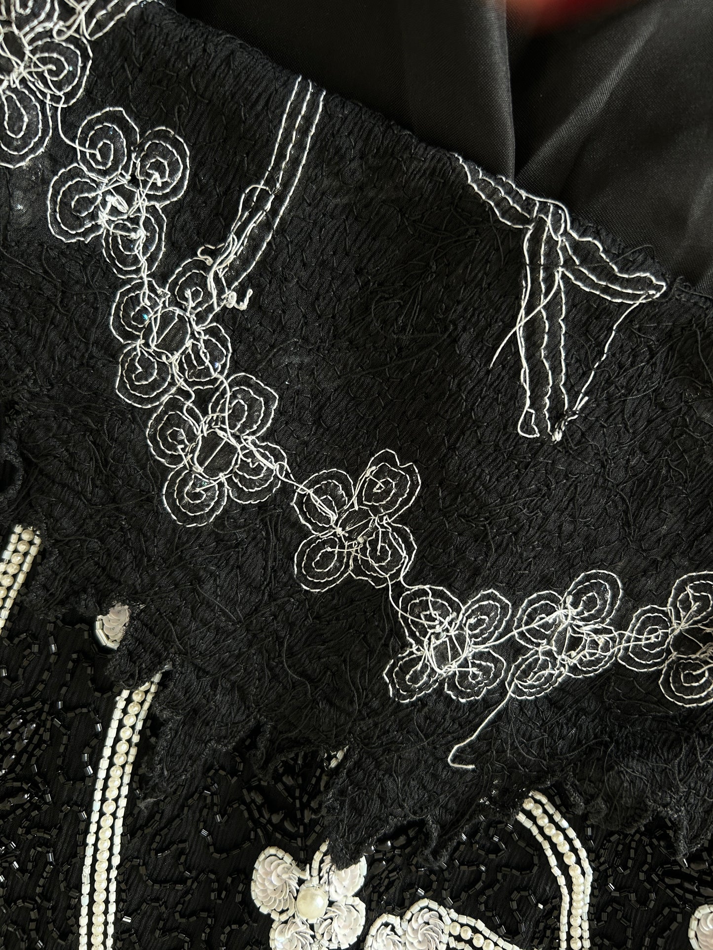 Blusa vintage de fiesta con lentejuelas en blanco y negro