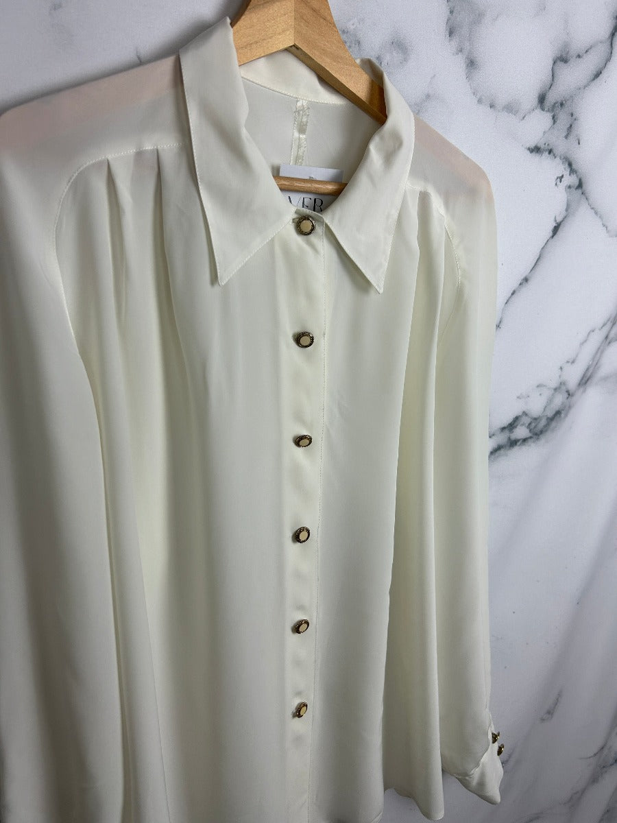 Blusa vintage blanca con bonita caída