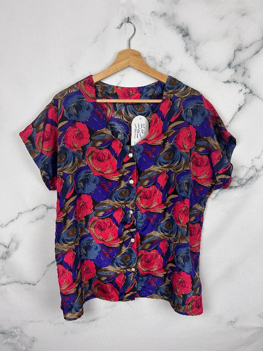 Blusa vintage con estampado floral