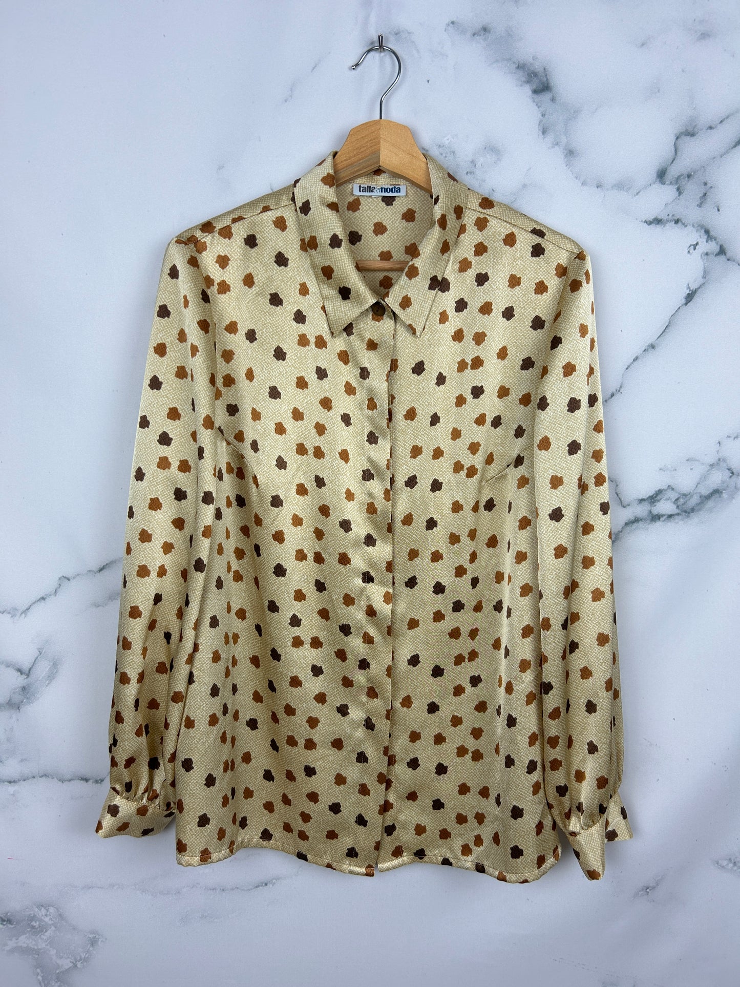 Blusa vintage en color camel