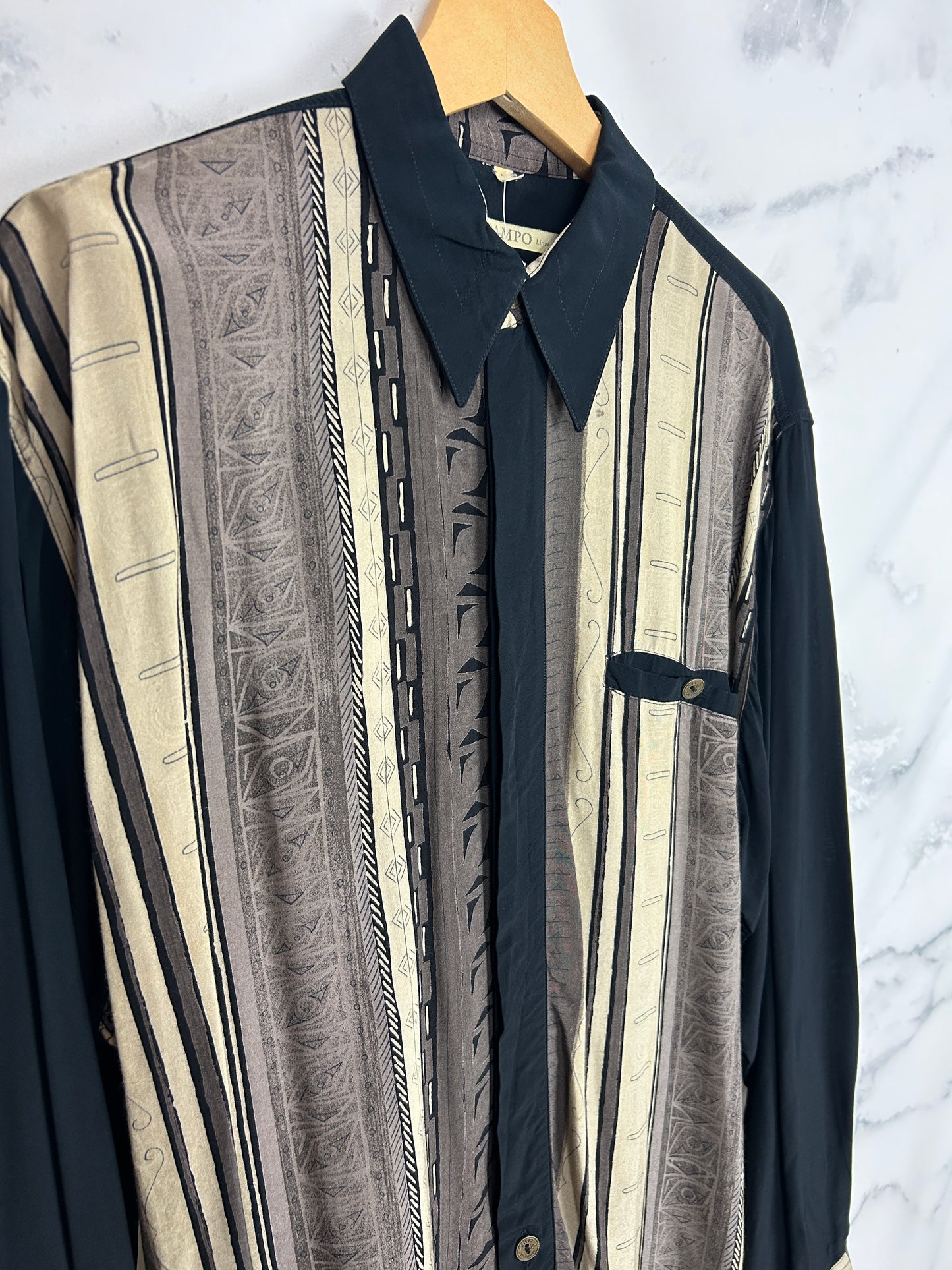 Camisa vintage con estampado vertical