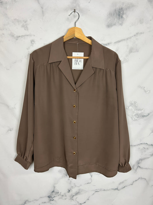 Blusa vintage en color visón