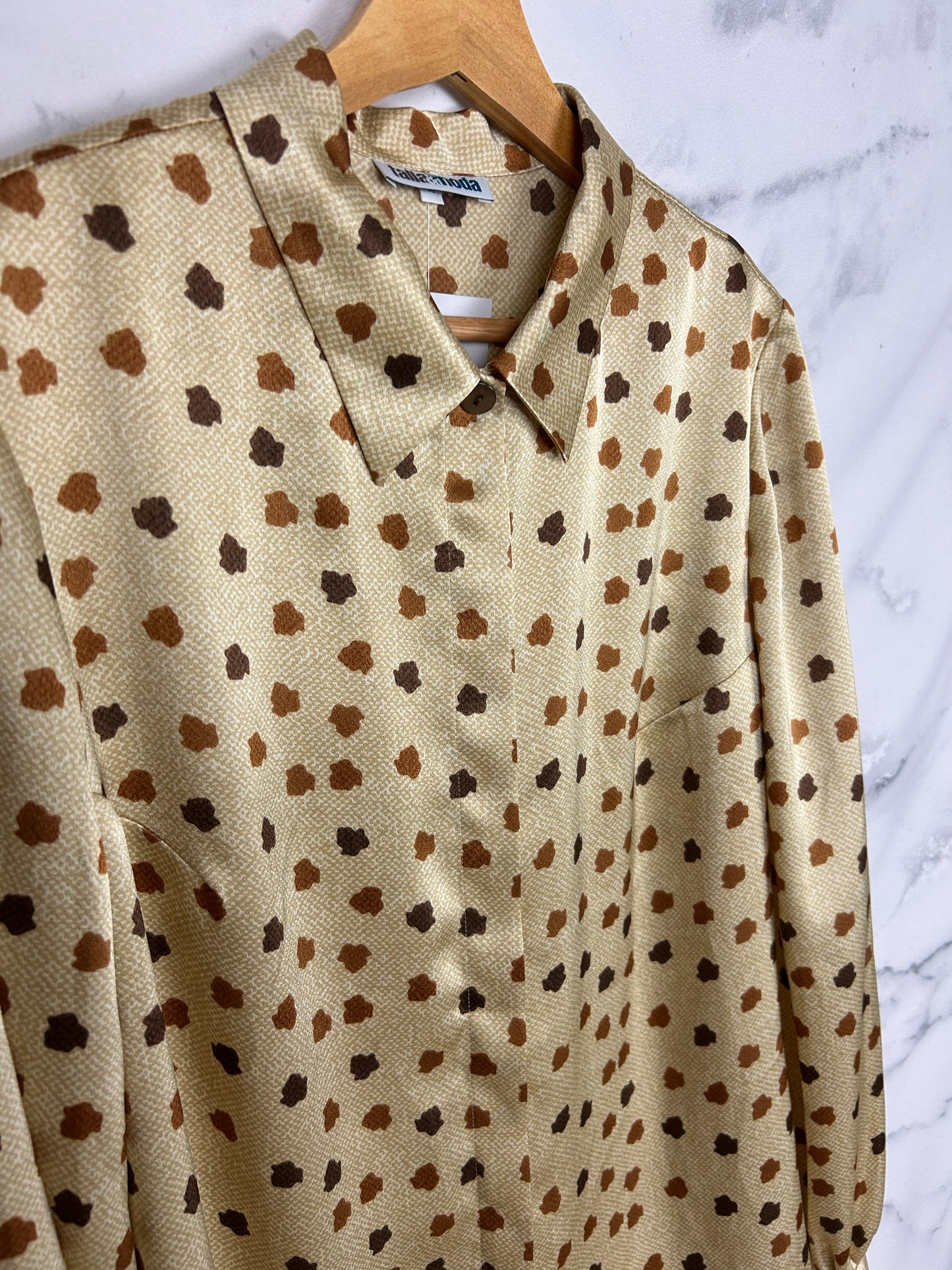 Blusa vintage con estampado setentero