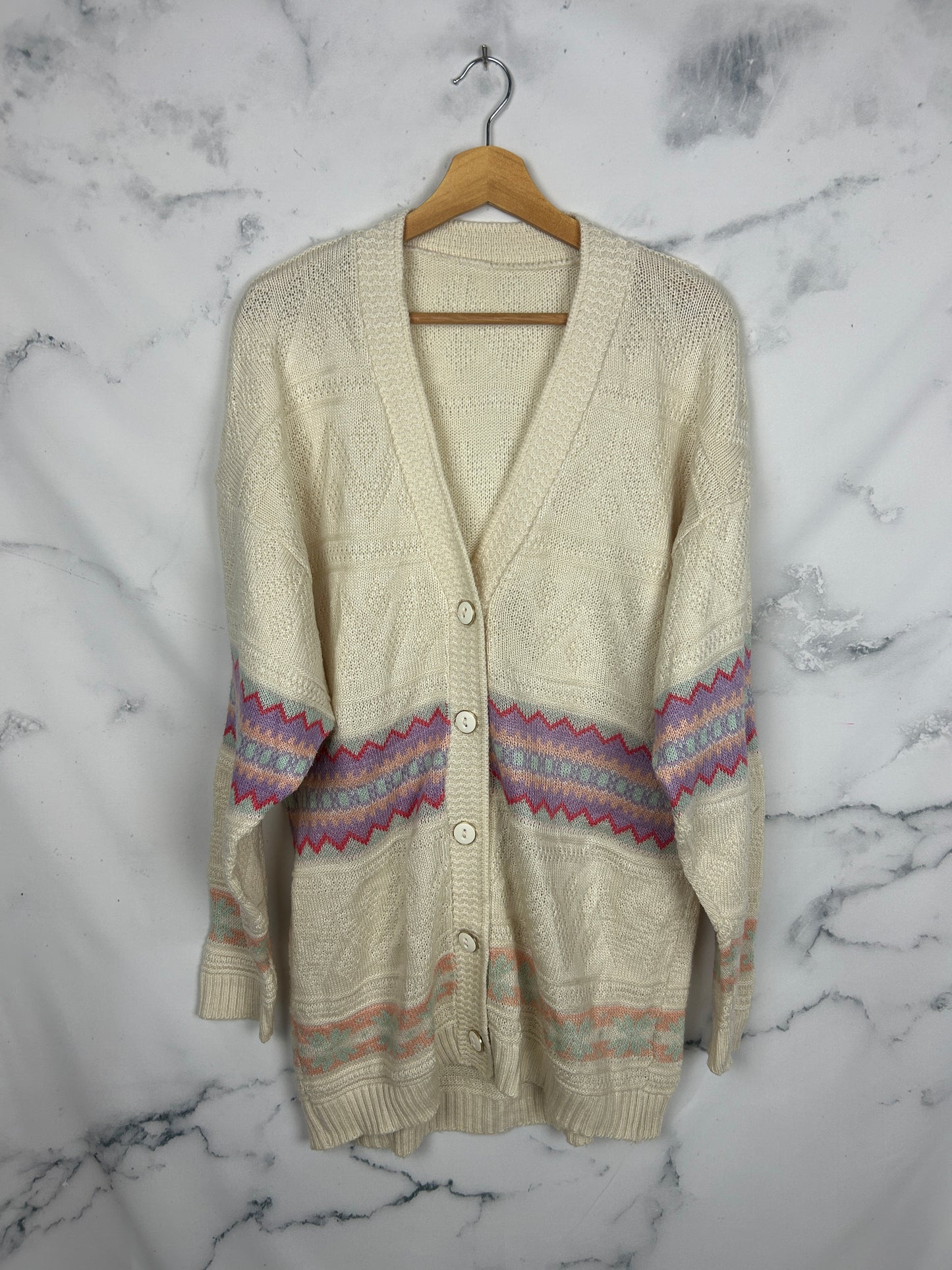 Maxi cárdigan vintage en blanco roto con bonitos botones