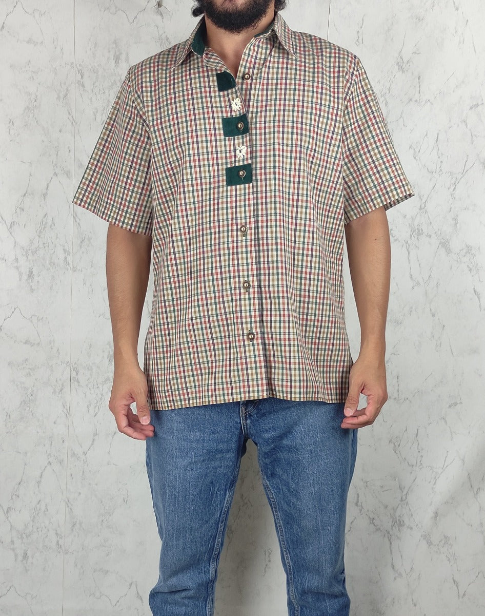 Camisa estilo austríaco