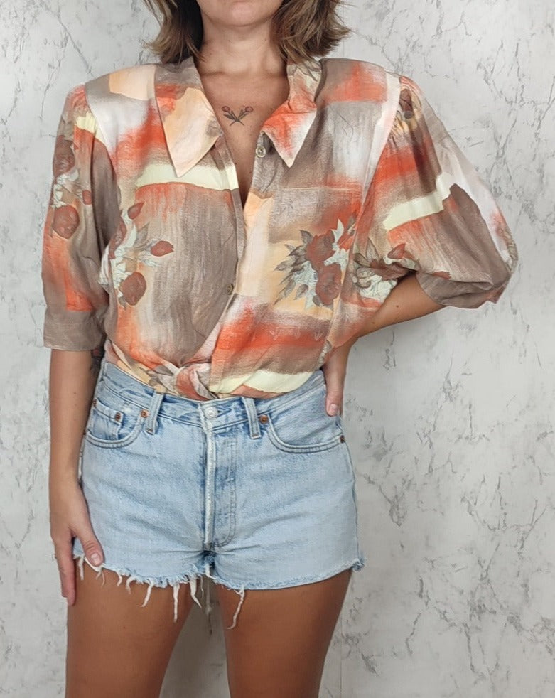 Blusa con manga abullonada