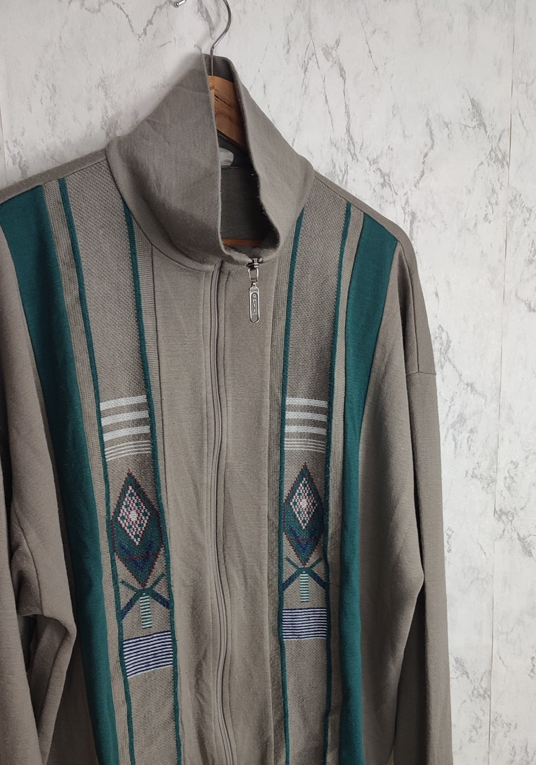 Sudadera vintage gris crema