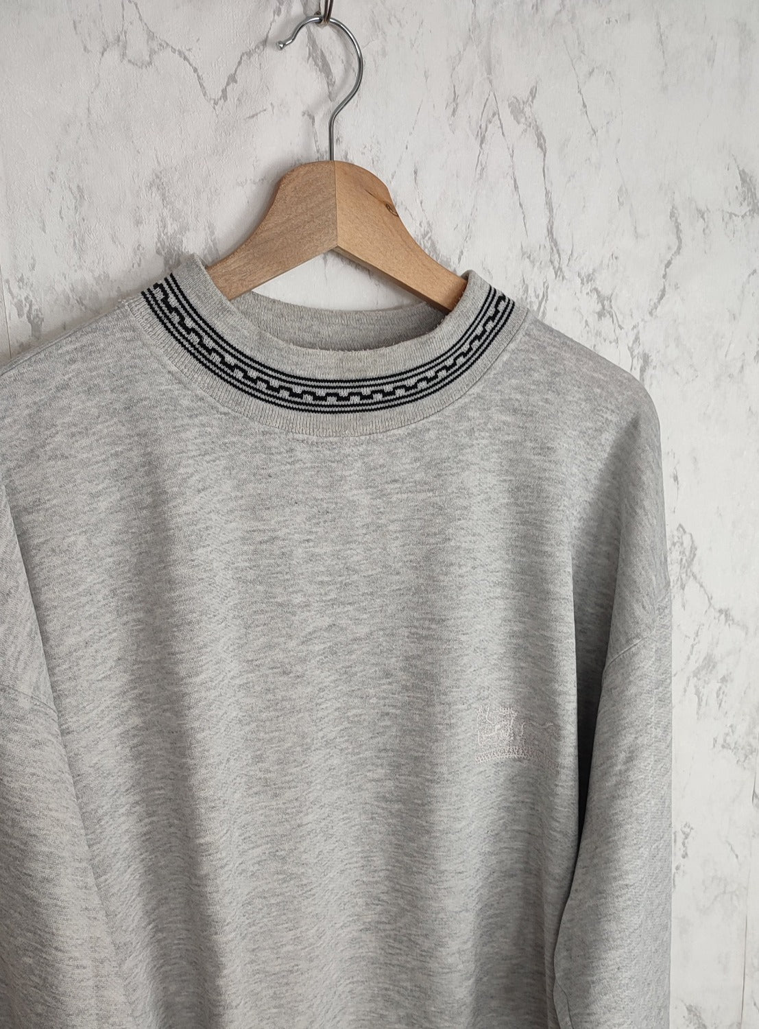 Sudadera vintage gris