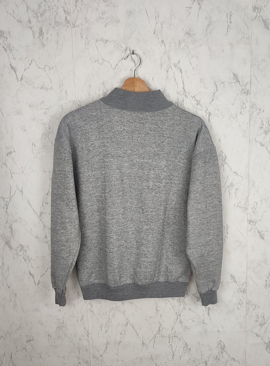 Sudadera vintage gris