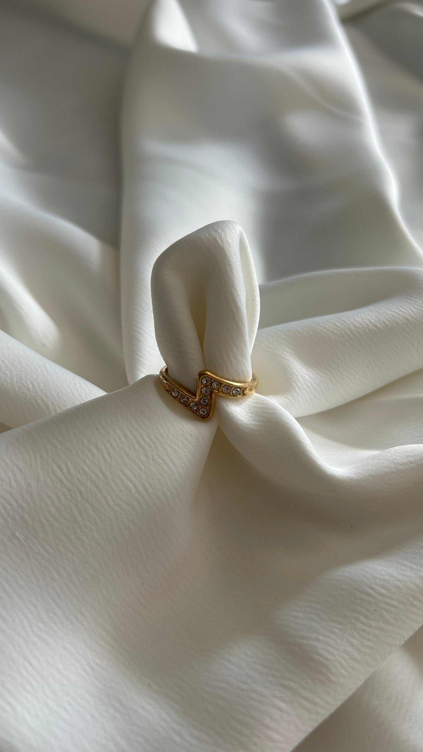 Anillo vintage dorado