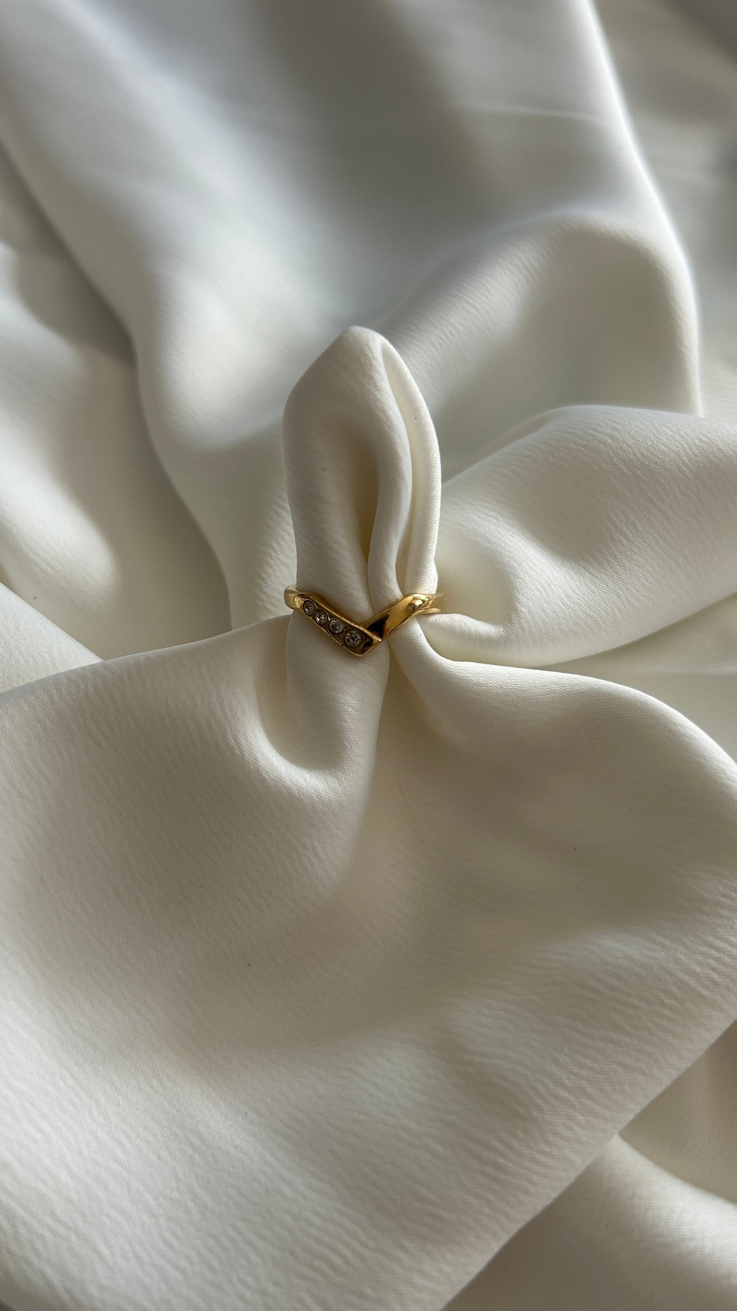 Anillo vintage dorado