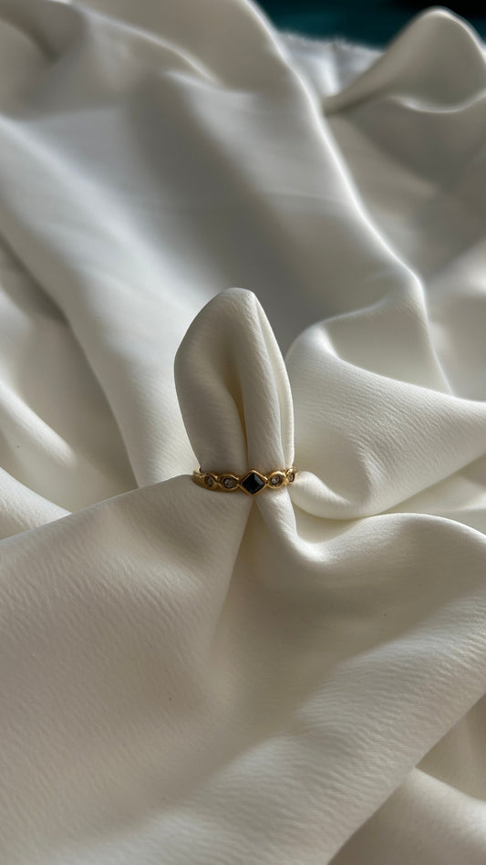 Anillo vintage dorado