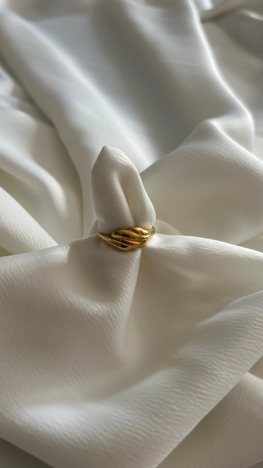 Anillo vintage dorado