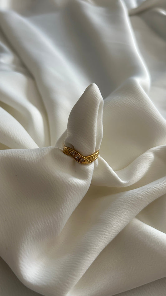 Anillo vintage dorado